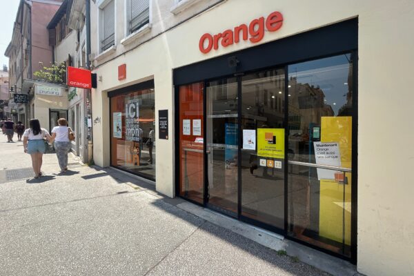 Orange relève son objectif de rentabilité 2026, porté par l’Afrique et le Moyen-Orient
